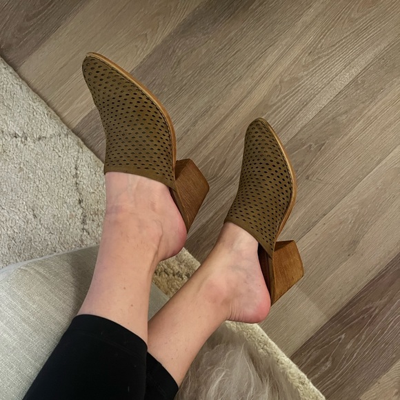 Chic brown mule - size 9 - Picture 1 of 5